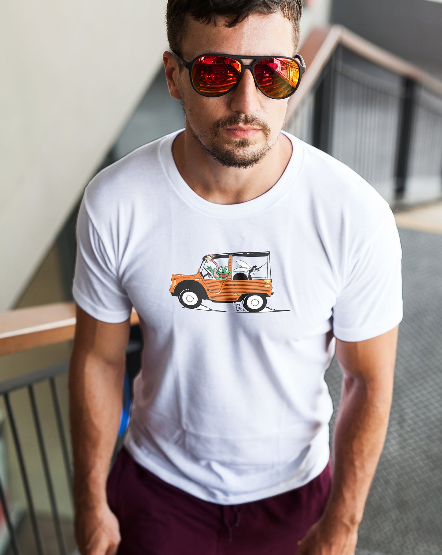 Camiseta manga corta unisex en blanco y estampado citroen mehari