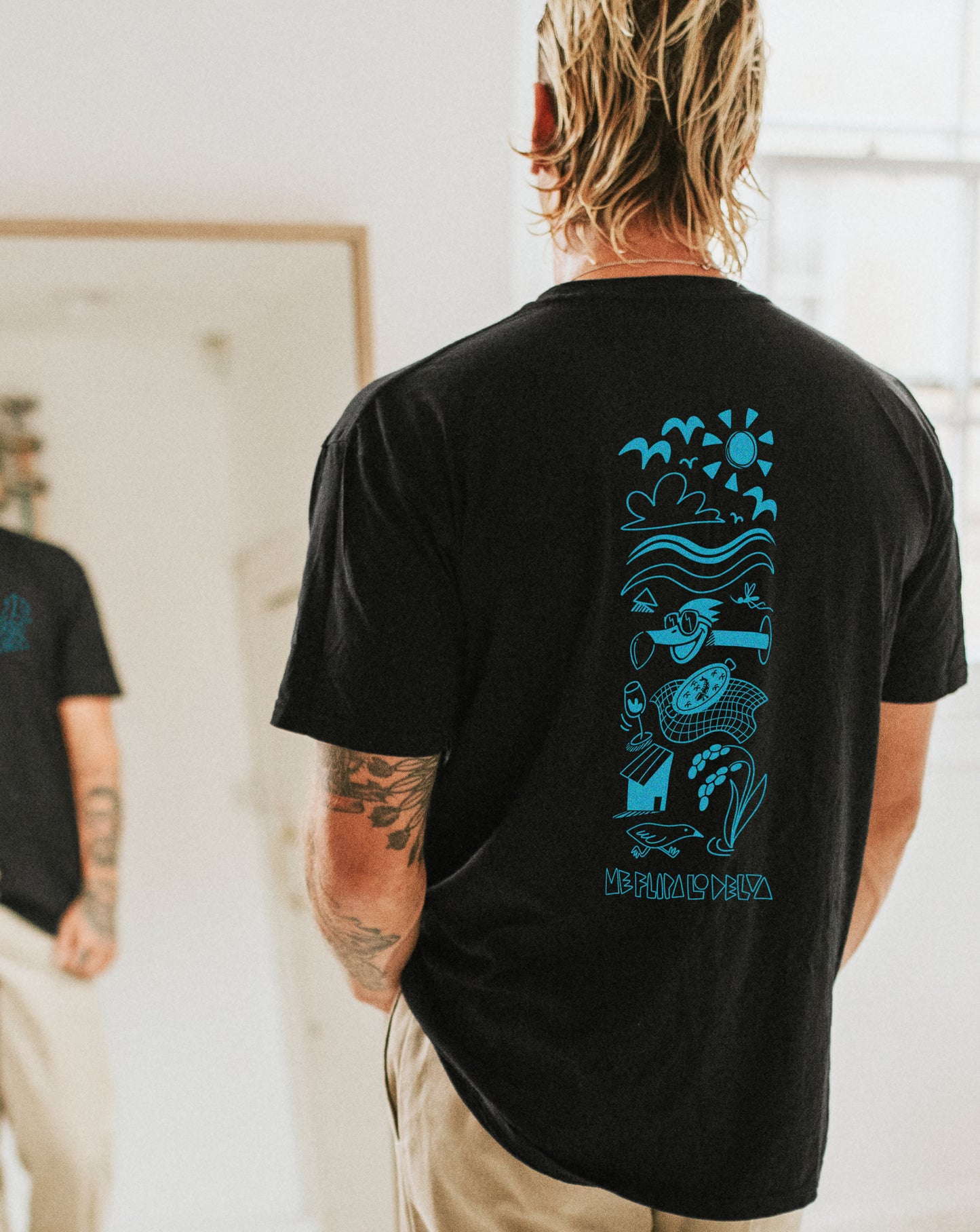 Camiseta negra (oversize) "Tótem Deltaico" – MeFlipaLoDelta